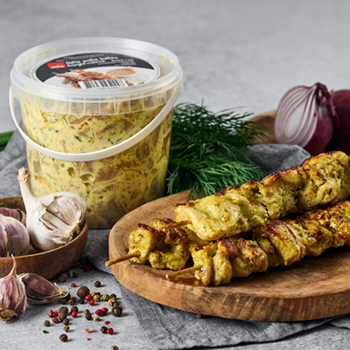 949FF87F8689AB9C837D8C23777A831B08604566CF61A2F700A6A5789AF5E9AB Šašliks vistas karija mērcē Citro1kg